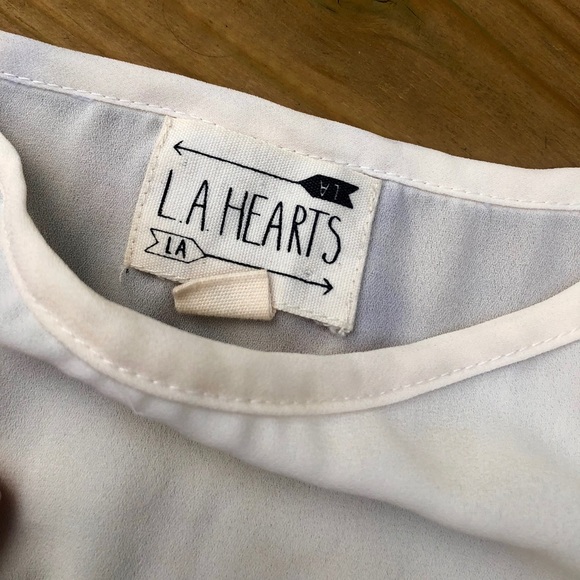 LA Hearts Crop Tank with Peach Embroidery Detail - Picture 2 of 4